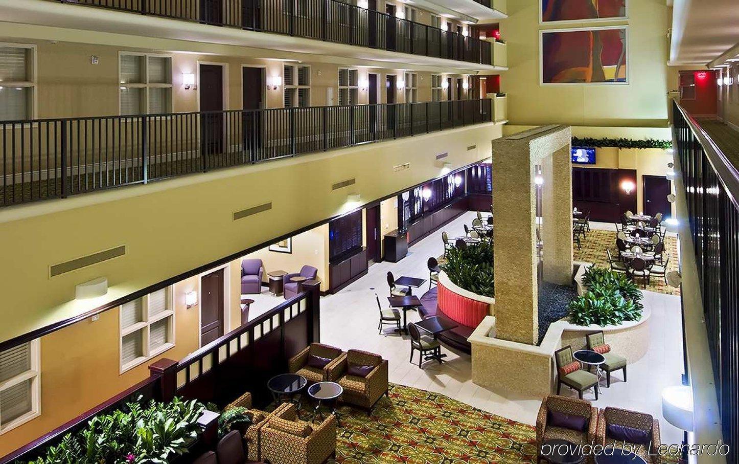 Embassy Suites By Hilton Tampa Brandon Heartland Exterior foto